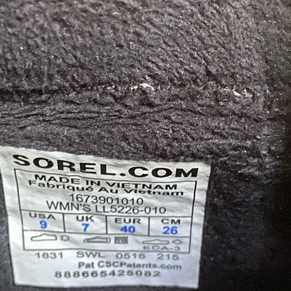 Baffin Boots - Picture 4 of 8